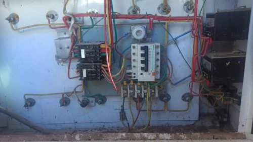 Electrician bâtiment et installation caméra surveillance et vision phone 