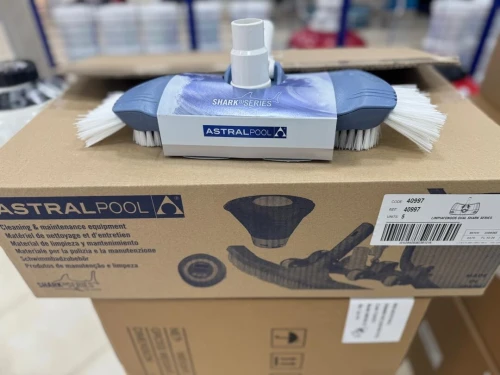 balai aspirateur manuel Ovale Shark AstralPool