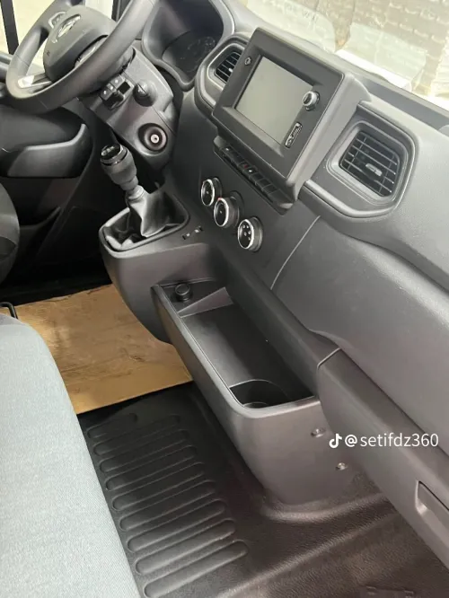 Renault Master 4 