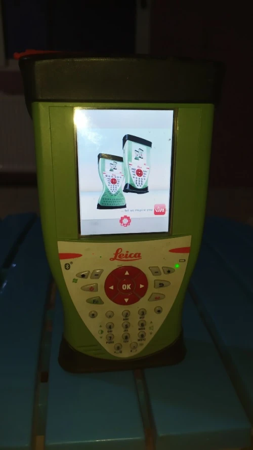 Leica cs10 et prisme 360 
