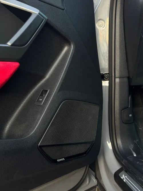 Audi RSQ3 Full Carbon 2023 