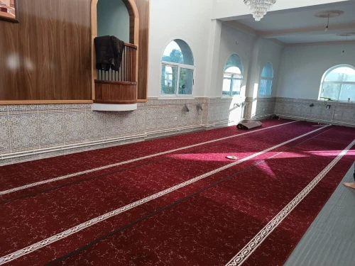 بيع سجاد مساجد جديد 1650دج للمتر المربع