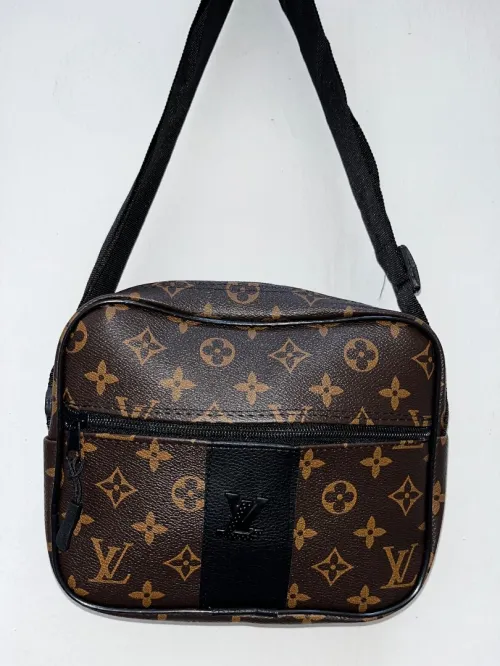 Des Sacoches LV