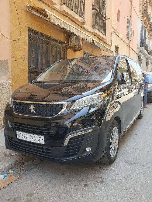 Peugeot Expert 2025 Traveller