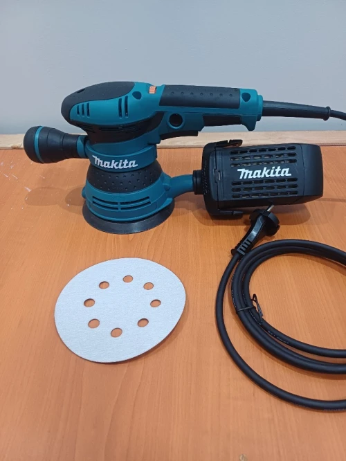 Ponceuse makita