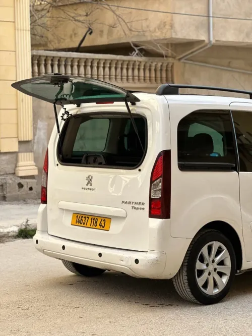 Peugeot Partner 2018 Tepee Allure 