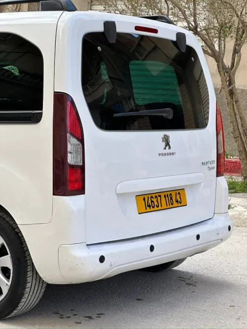 Peugeot Partner 2018 Tepee Allure 