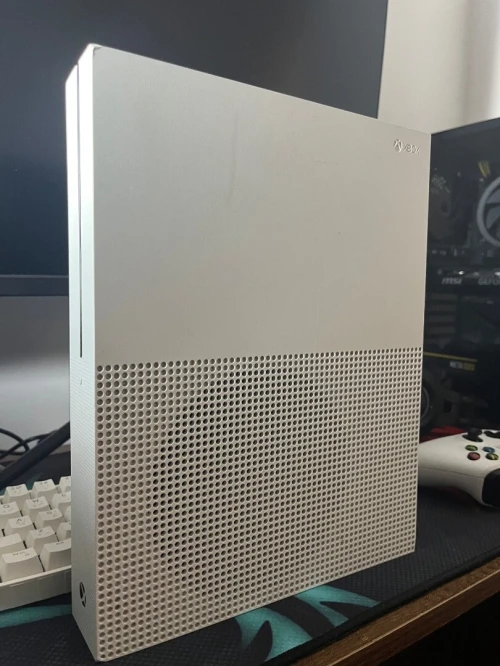 Xbox one s 1tb avec manette
