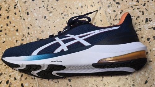 Basquette Asics
