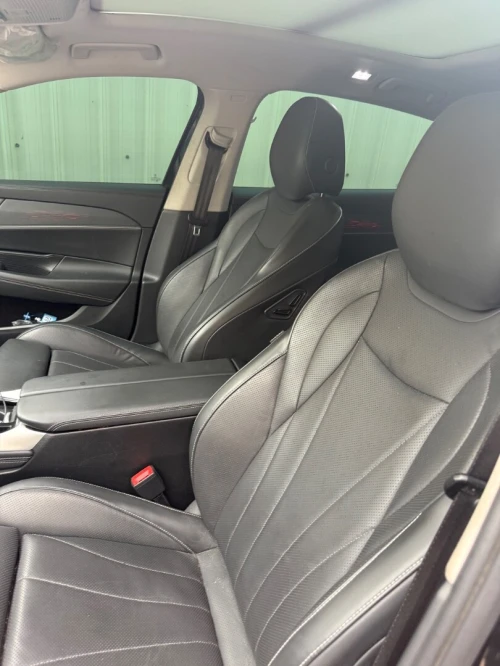 Volkswagen Passat 2025 Pro