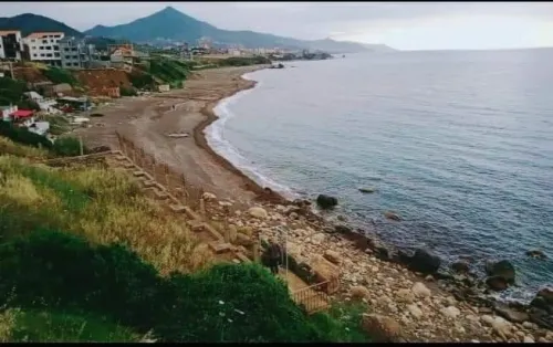 Location vacances Appartement F2 Béjaïa Beni ksila