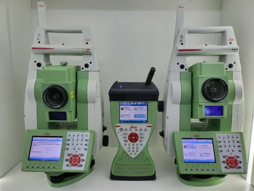 Leica TS15 1 R1000 et TS15 5 R500 + CS15