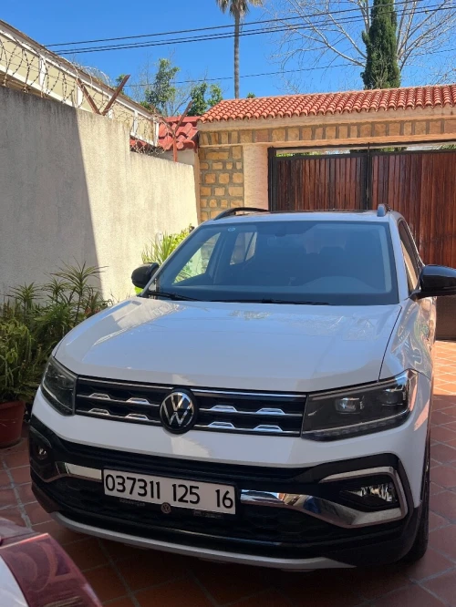 Volkswagen T-Cross 2025 R-line