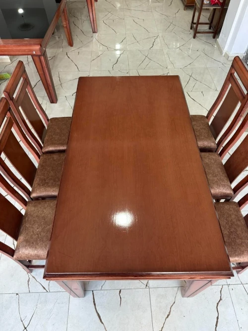Table salle a manger 6 chaise bois rouge 