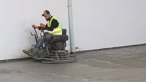 DALLAGE INDUSTRIEL  ( Talochage à l'hélicoptère )