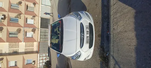 Hyundai Accent RB  4 portes 2018 Accent RB  4 portes