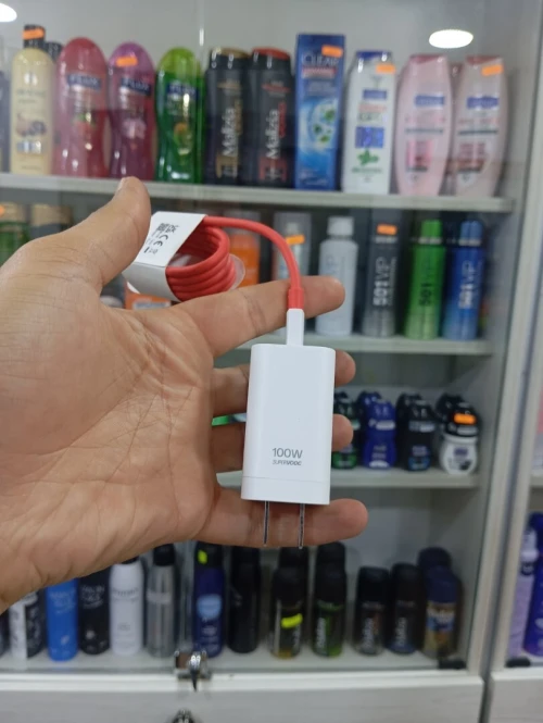 Chargeur Oneplus 100w original الأصلي لي يجي فالعلبة تاع الهاتف