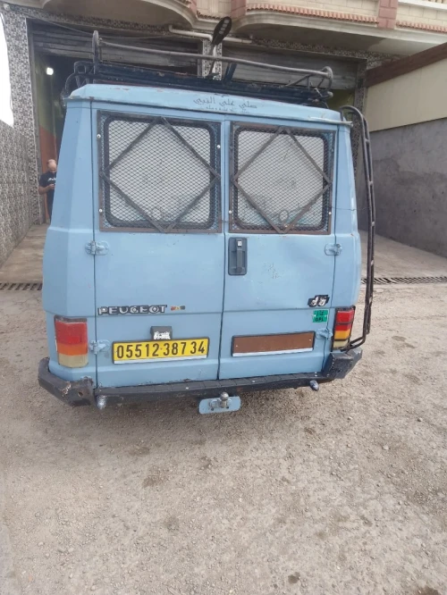 بيجو J5 1987