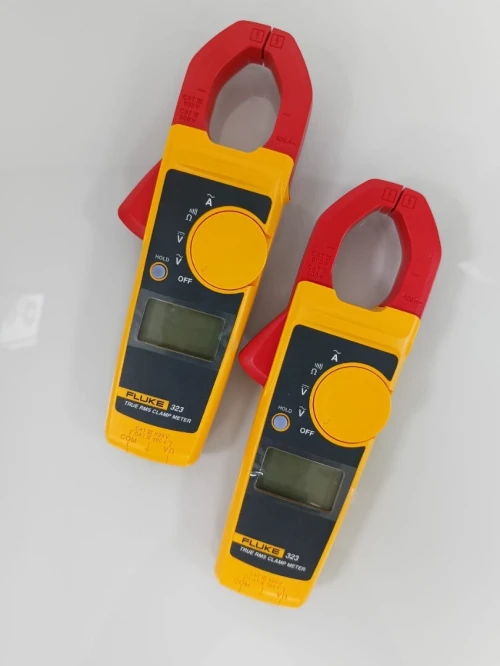 Pince Ampèremétrique Fluke 324 ET FLUKE 323  PRIX IMBATTABLE !