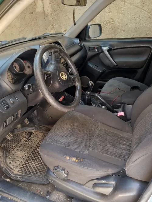 Toyota 2005 2005 Raf 4