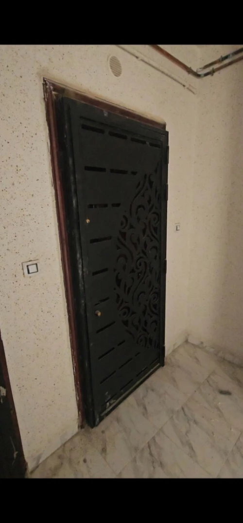 Porte aadl doublé ( intérieur et extérieur  )