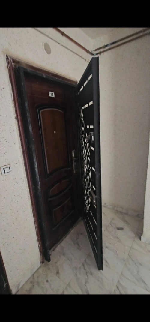 Porte aadl doublé ( intérieur et extérieur  )
