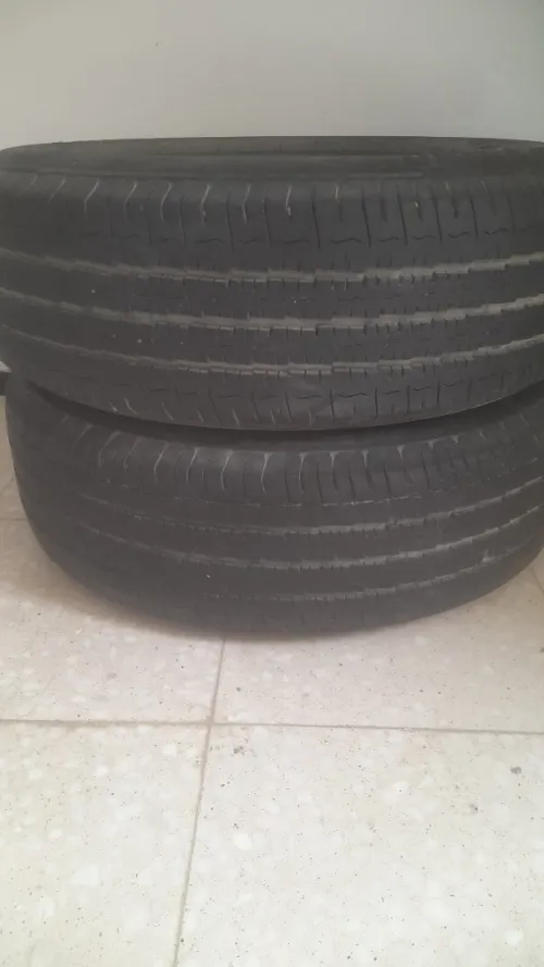 Vente de pneus 215/70/16