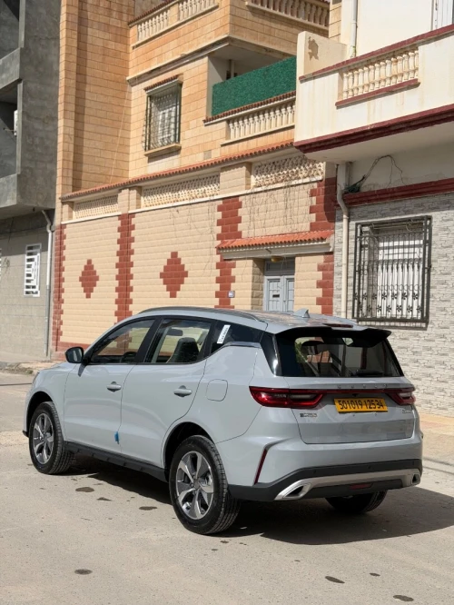 Geely Coolray 2025 