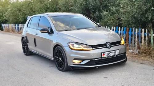 Volkswagen Golf 7 2018 Carat