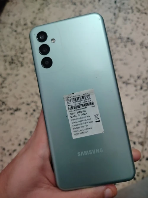 Samsung M13
