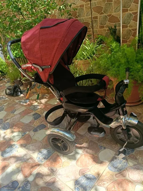 ..Vélo poussette.