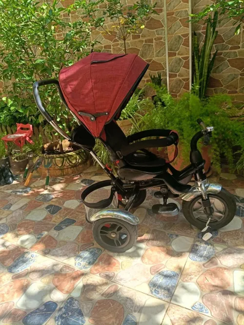 Vélo poussette.