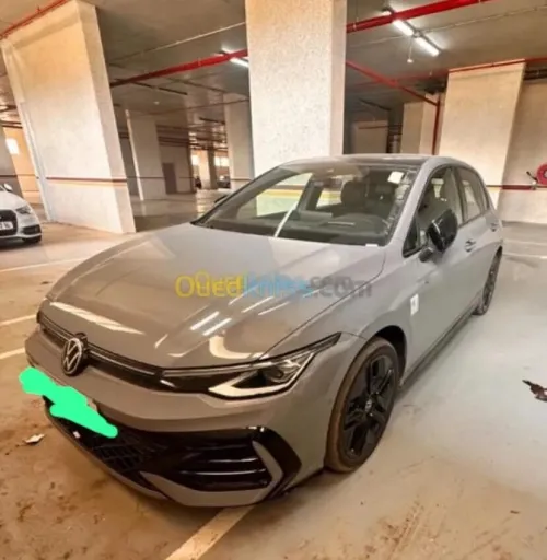 Volkswagen Golf 8 2025 R-Line