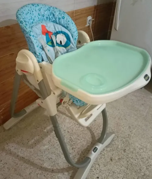 chaise haute chicco pour bébé