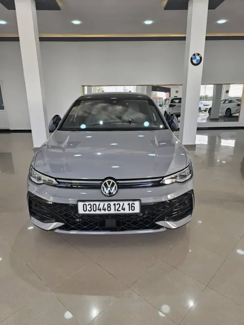Volkswagen Golf 8 2024 R-Line