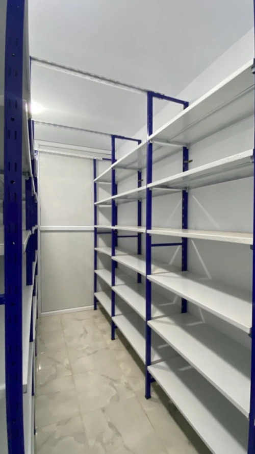 ETAGERE ET RAYONNAGE MÉTALLIQUE 