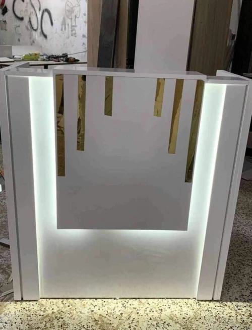 Fabrication Comptoirs de réception moderne sur mesure 