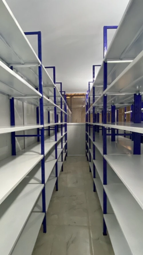 ETAGERE ET RAYONNAGE MÉTALLIQUE 
