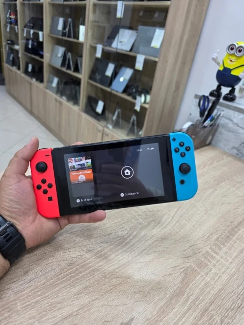 Nintendo Switch V2 6.2"  2020