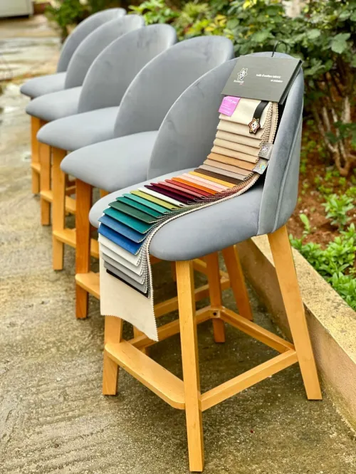 Chaise haute socle en bois hêtre massif