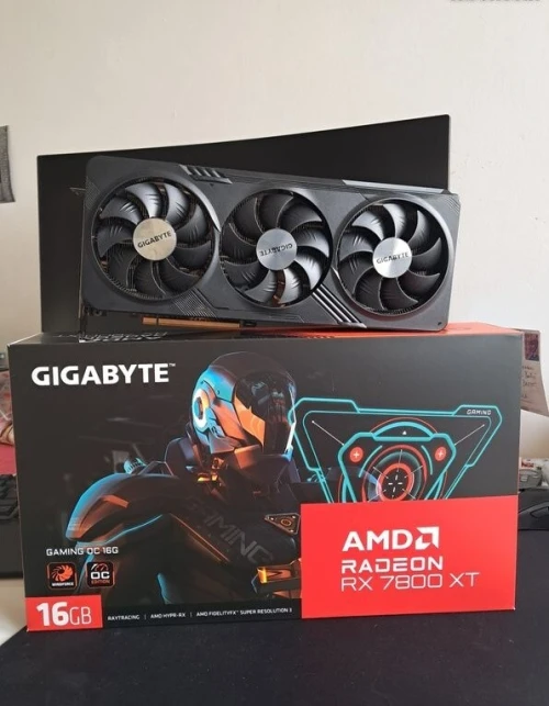 rx 7800 xt gigabyte oc