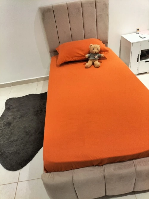 Lit une place 