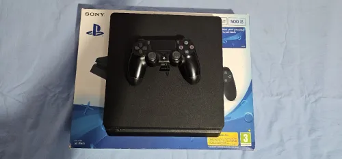 Playstation 4 slim 500go