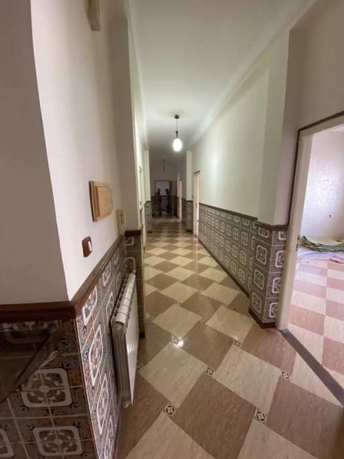Vente Appartement Niveau de villa F5 Oran Oran