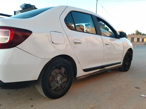 Renault سيمبول 2015 لاتوات