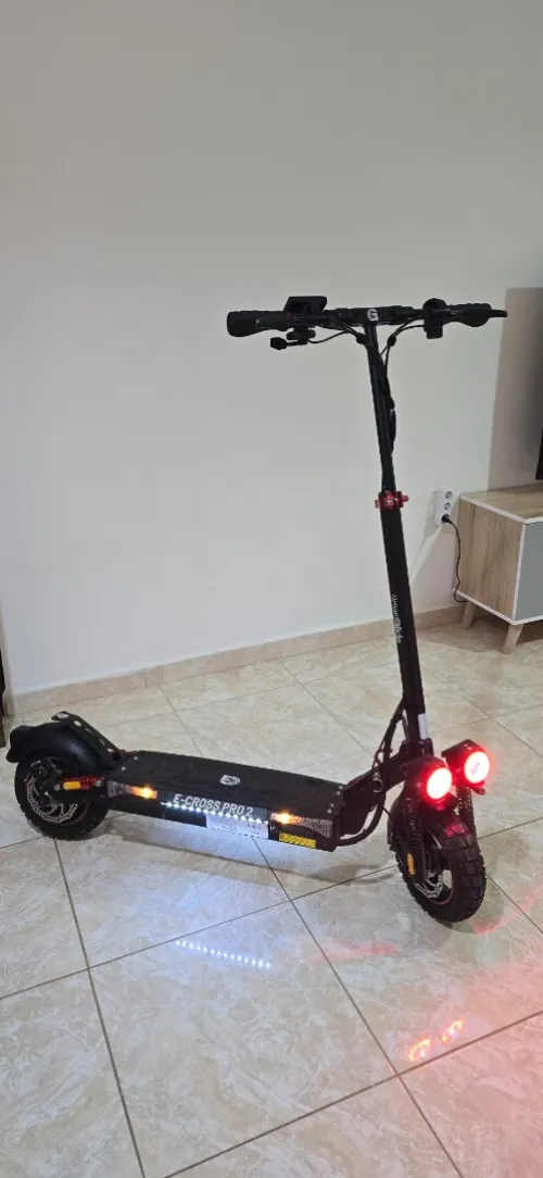 Urban guide E-cross pro 2 2025
