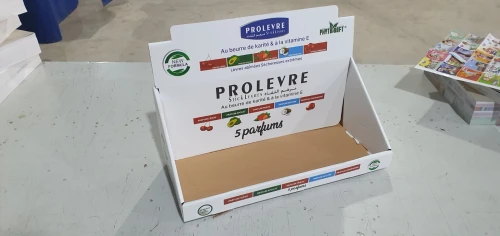 Emballage , contre collage carton