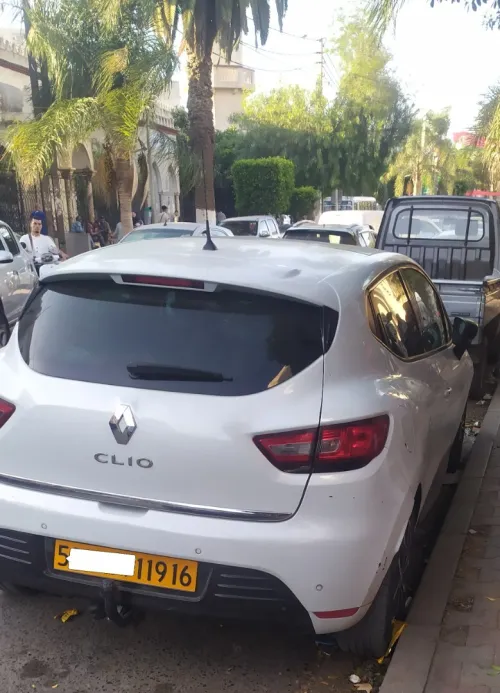 Renault Clio 4 2019 Limited 2