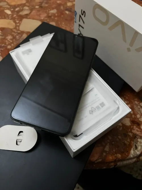 Vivo y17s 
