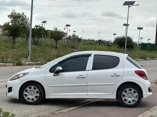 Peugeot 207 2013 207